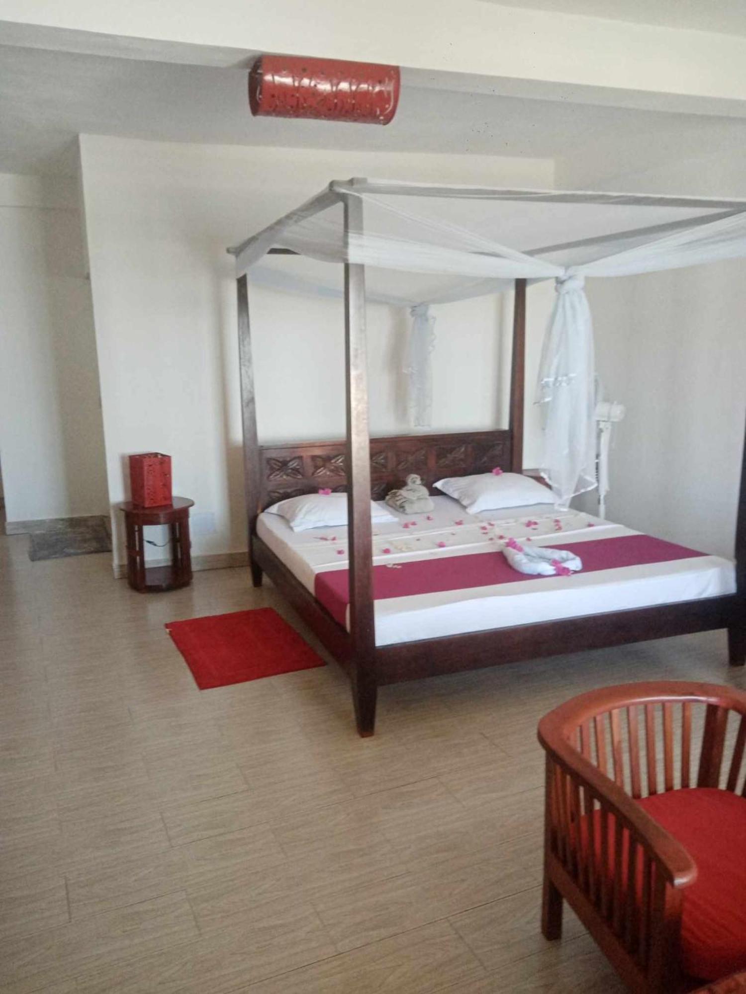 Villa Mena Nosy-Be Buitenkant foto